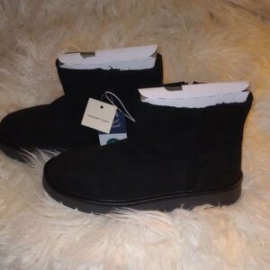 🆕👢Universal May Suede Boots - Black, Black, Sz 9